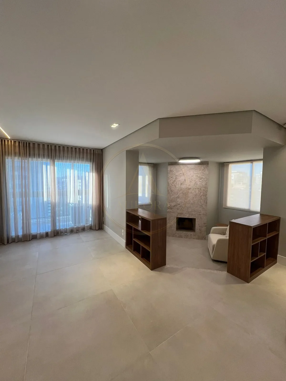 Edifício Chateau | Alphaville – 287 m² | 3 Suítes | 4 Vagas | 100% Reformado | Nunca Habitado 5